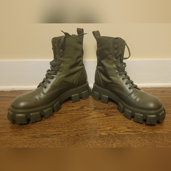 PRADA Men's Monolith Mini Bag Lug Sole Green Combat Boots SZ 11 - Picture 3 of 9